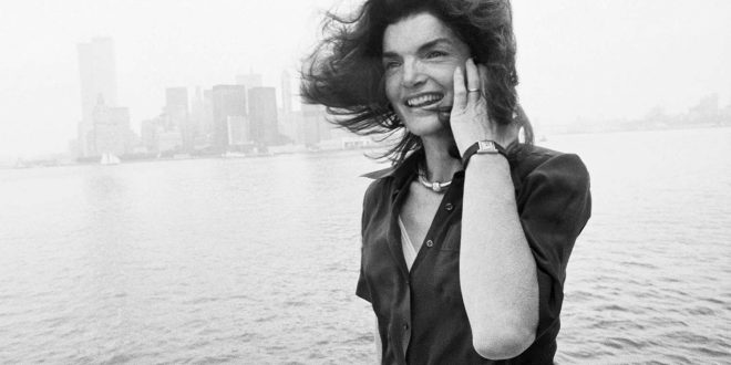 JFK Biography Details Jackie Kennedy's Awareness of Affair Report