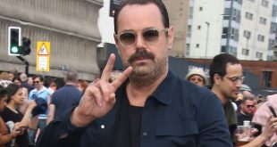Danny Dyer and Vicky McClure lead celebs at Oasis' first concert in 16 years